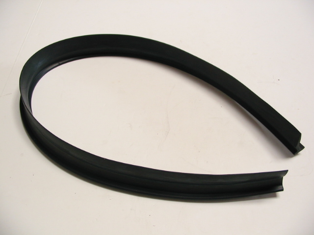 111 813 741 G - FRONT ENGINE COMP SEAL BETWEEN FRONT TIN & BODY